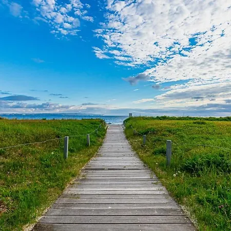 Seeschloss, App 14, Direkt An Der Strandpromenade, Toplage Binz