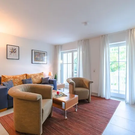 Apartment Seeschloss, App 14, Direkt An Der Strandpromenade, Toplage *