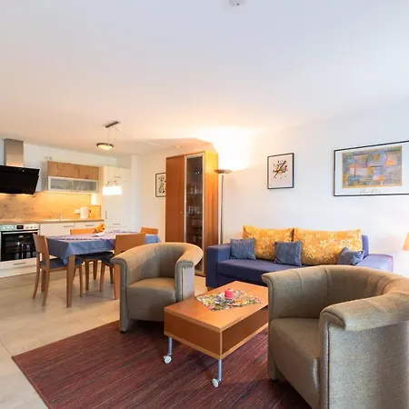 Seeschloss, App 14, Direkt An Der Strandpromenade, Toplage *