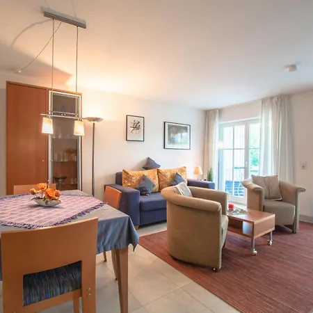 Seeschloss, App 14, Direkt An Der Strandpromenade, Toplage Apartment